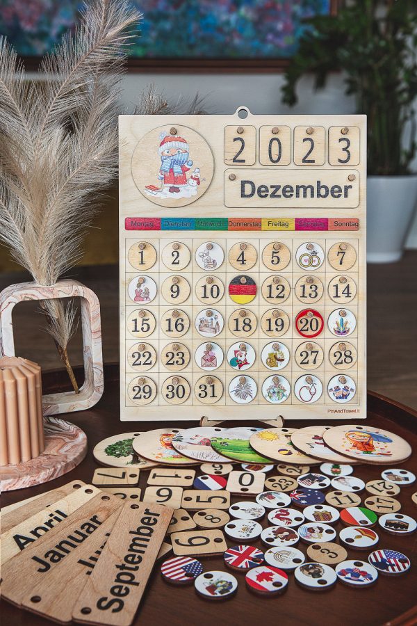Montessori Kalendorius su Švenčių Žetonais Vaikams
